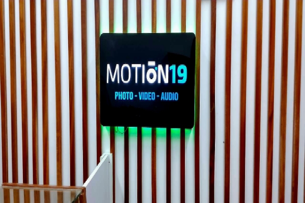 MOTION 19