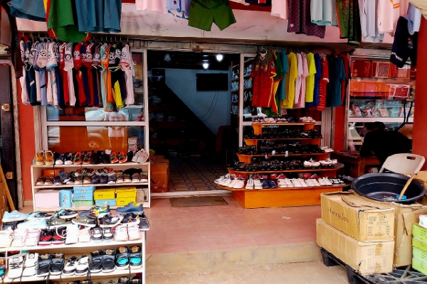 Universal Shop