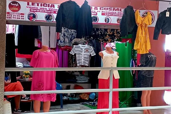 Leticia Shopping