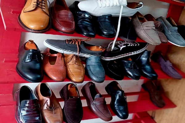 Corneille Shopping
