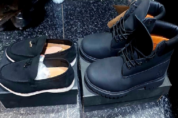J D SHOES