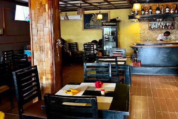 CHOPIDO'S Restaurant-bar