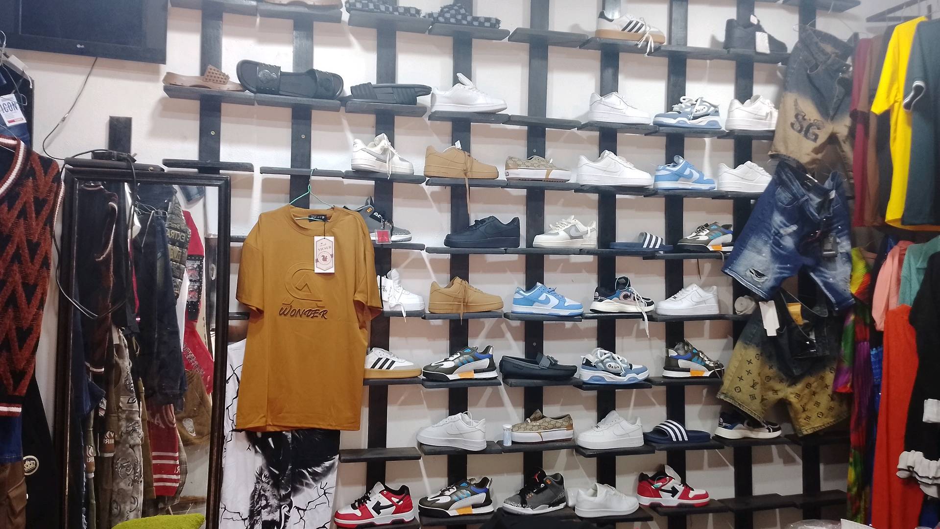 YAN SHOP