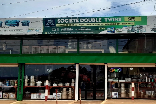 Double Twins Sarl