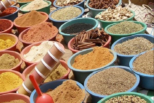 KITCHEN COMPETITION SPICES