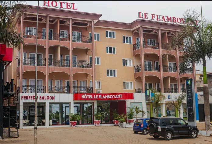 HÔTEL LE FLAMBOYANT