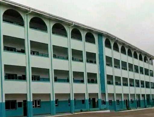 COLLÈGE LA RETRAITE