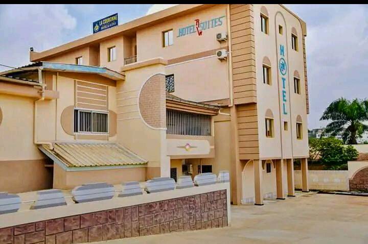 LA COURONNE RW HÔTEL & SUITES