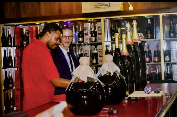 TRAIT D'UNION LA CAVE