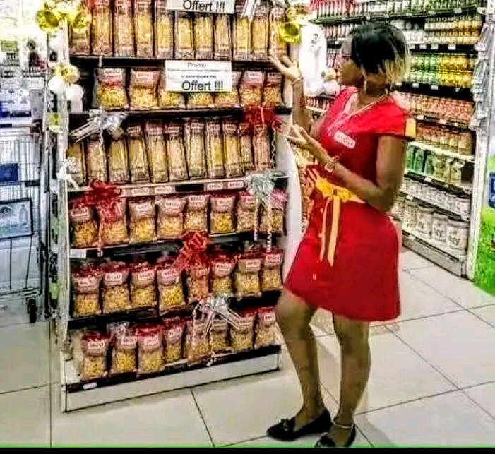 SUPERMARCHÉ POPULAIRE