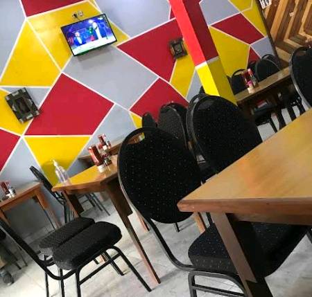 C pizza restaurant